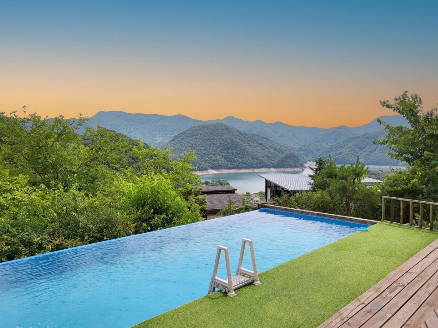 Penatess Pool Villa Chungju Eksteriør bilde