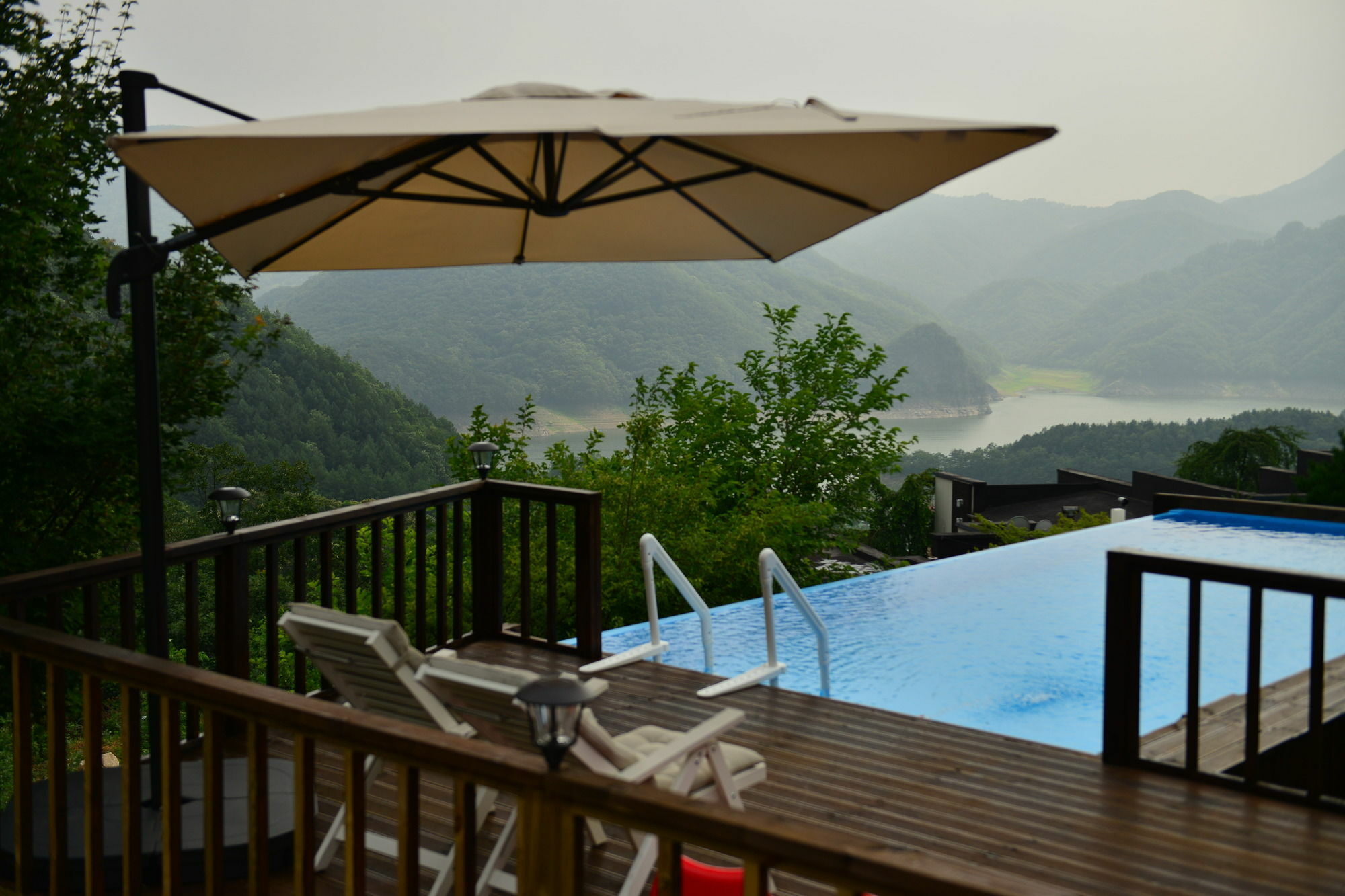 Penatess Pool Villa Chungju Eksteriør bilde