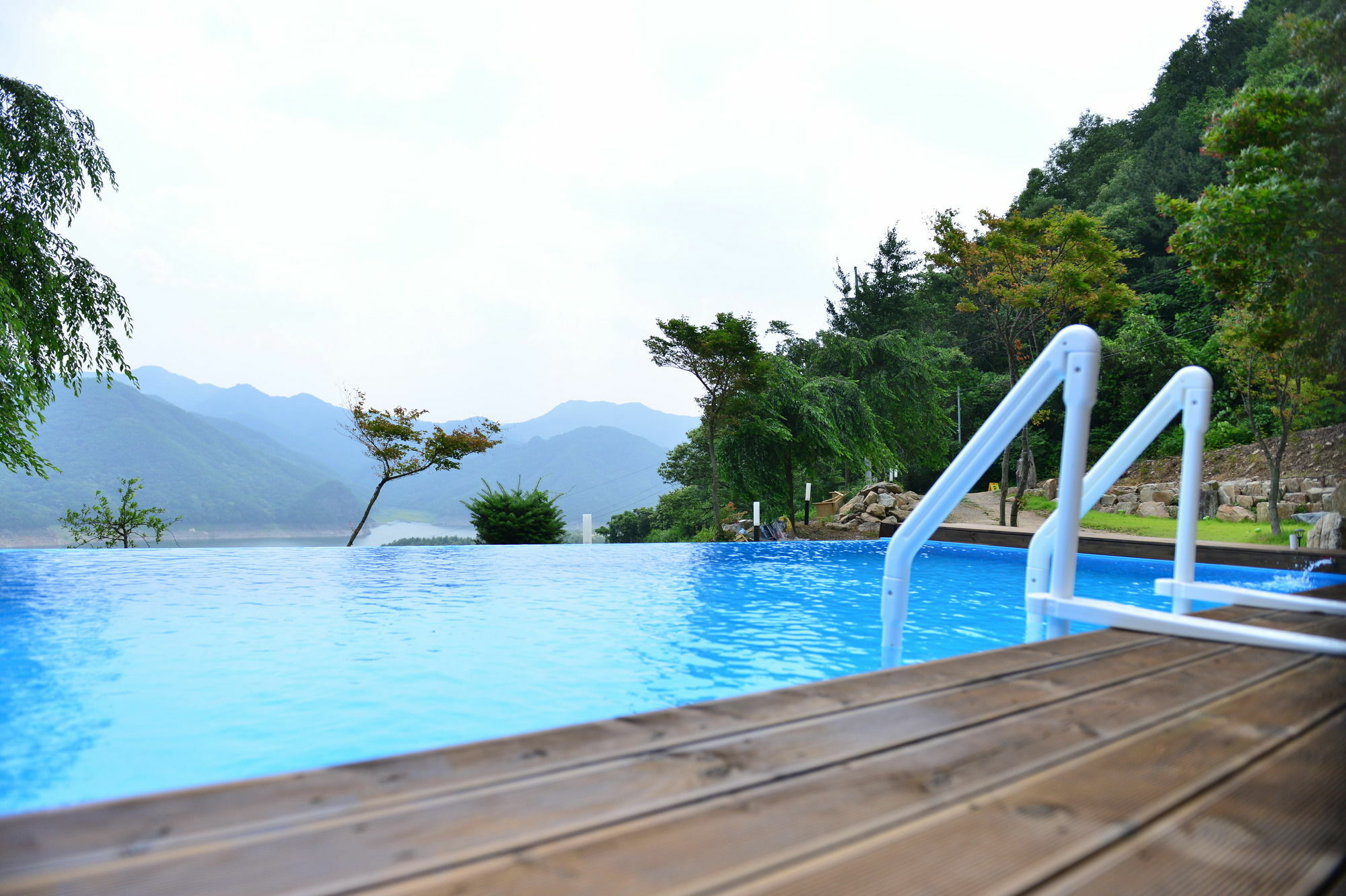 Penatess Pool Villa Chungju Eksteriør bilde