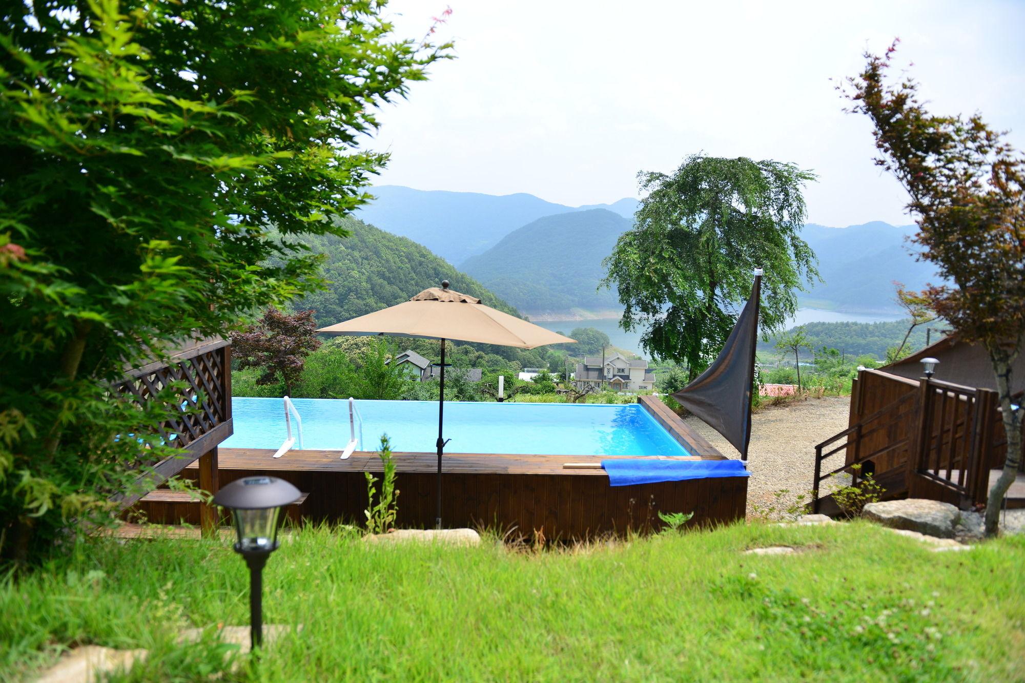 Penatess Pool Villa Chungju Eksteriør bilde