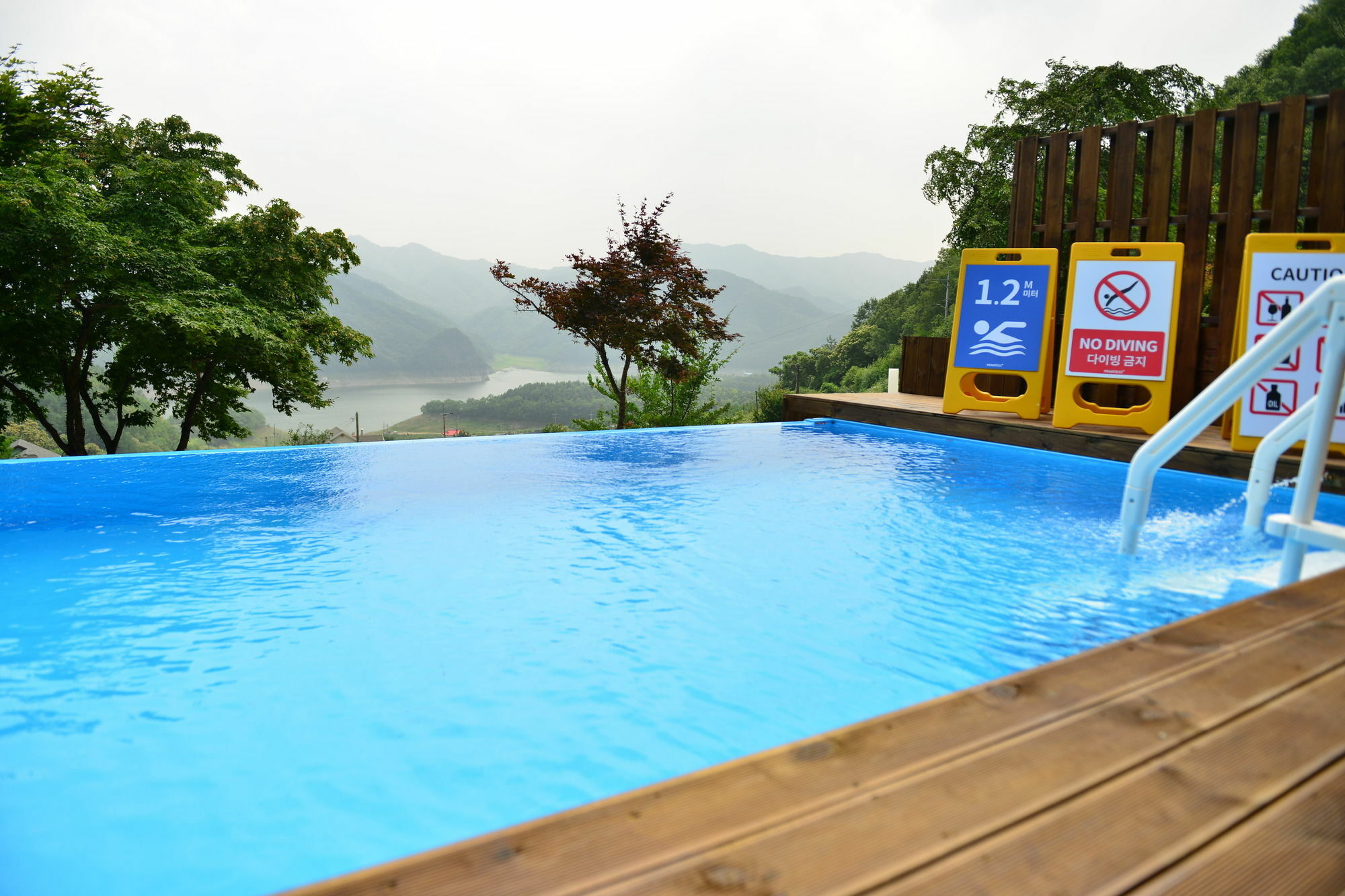 Penatess Pool Villa Chungju Eksteriør bilde
