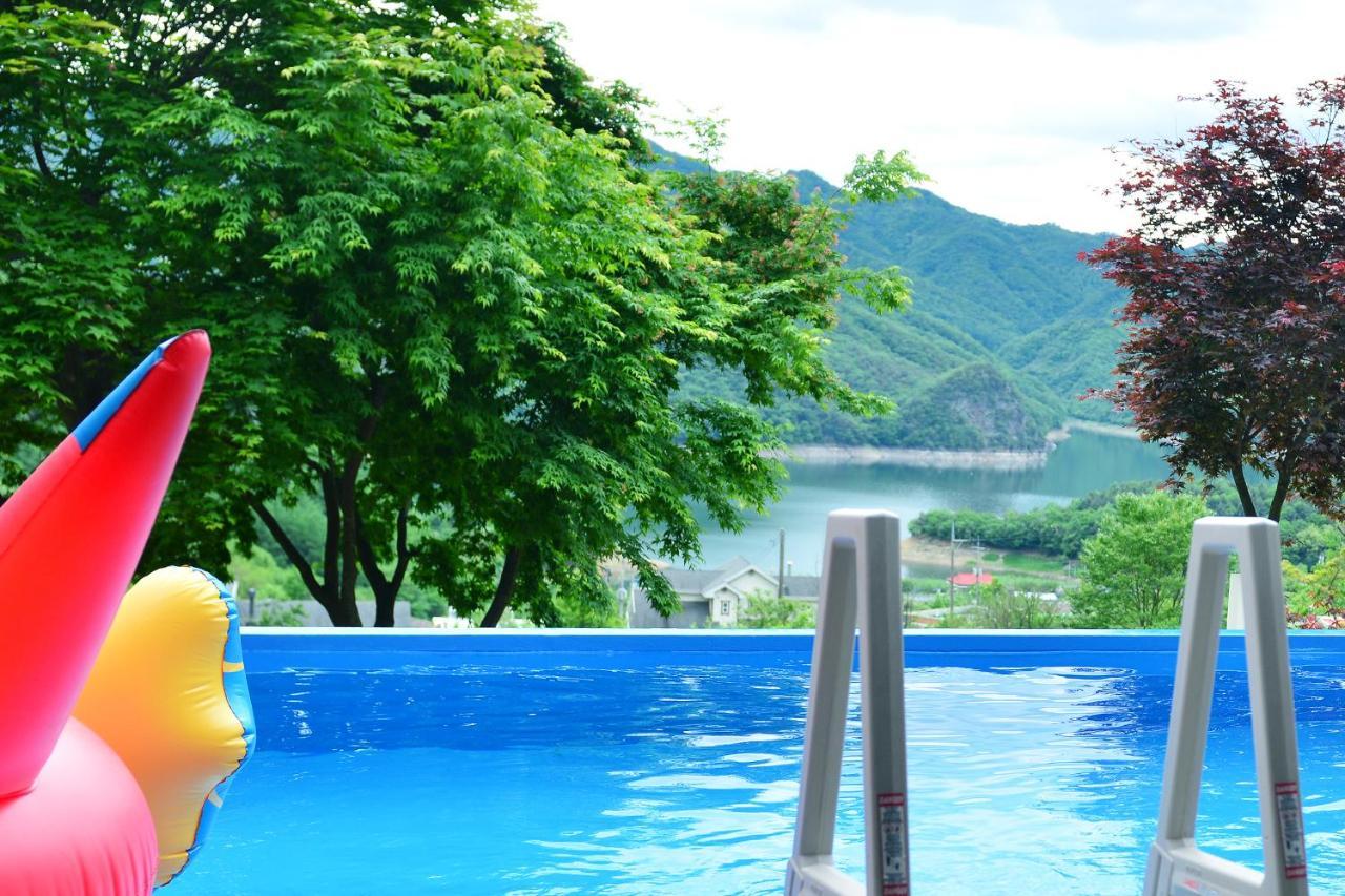 Penatess Pool Villa Chungju Eksteriør bilde